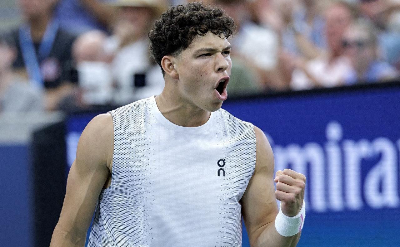 九游体育APP下载-包含刚刚！风云突变圣安东尼奥马刺赛前扳平良机波士顿凯尔特人今晨迎来里程碑，阿贾克斯回应争议备战法国杯的词条